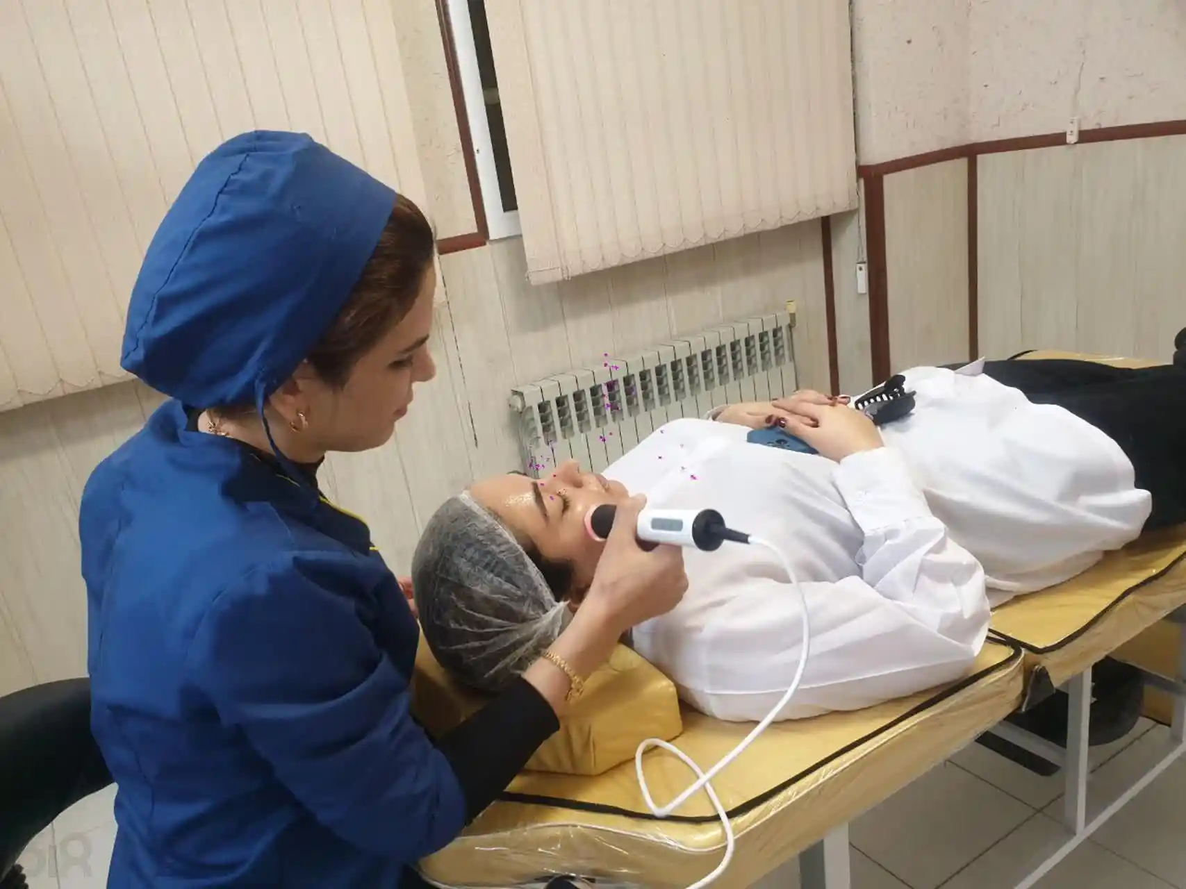 بهترین کلینیک لیزر موهای زائد در یزد